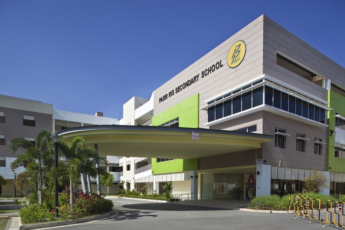 Pasir Ris Secondary School entrance