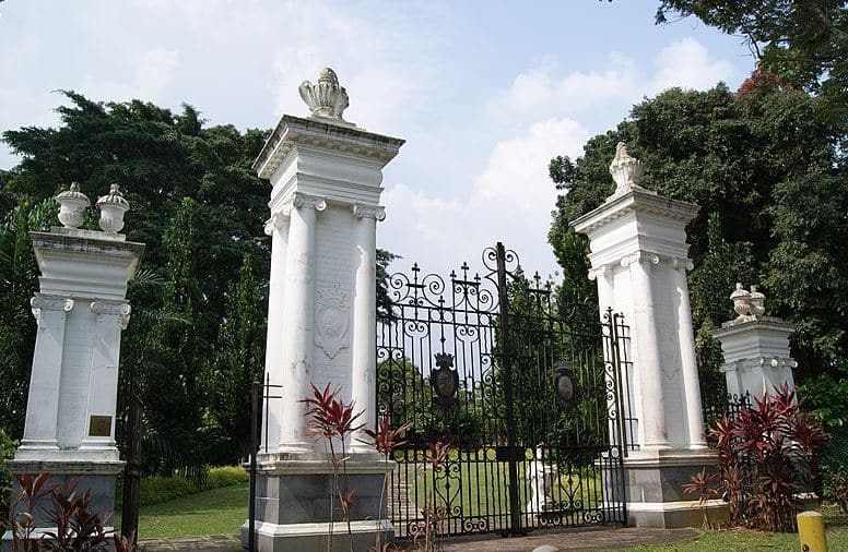 Singapore District 13 cemetery 1