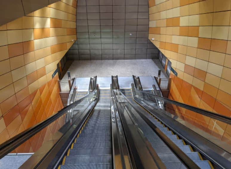 bencoolen mrt escalator