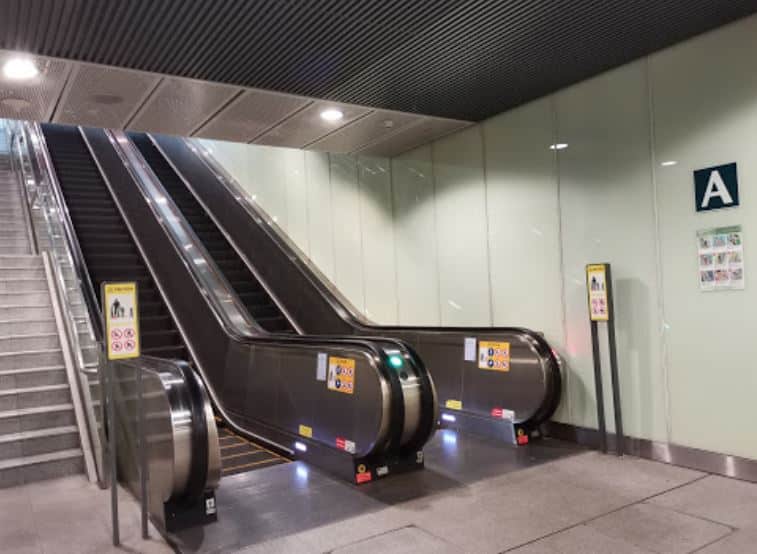 farrer road mrt escalator
