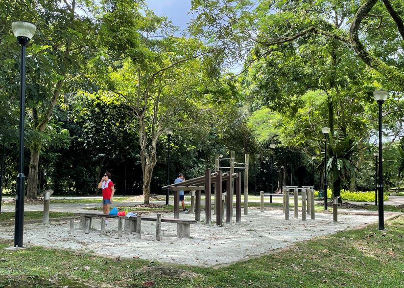 singapore district 16 park