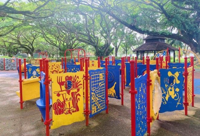 Pasir Ris Park Playground Maze