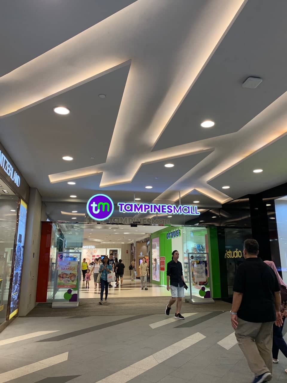 Tampines Mall Entrance
