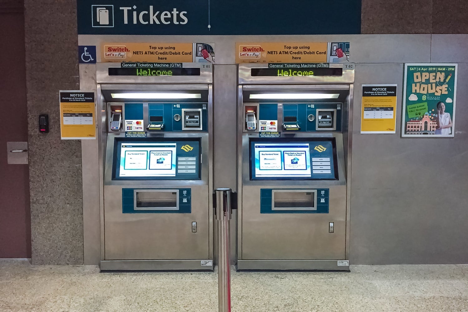 How do I pay for MRT in Singapore