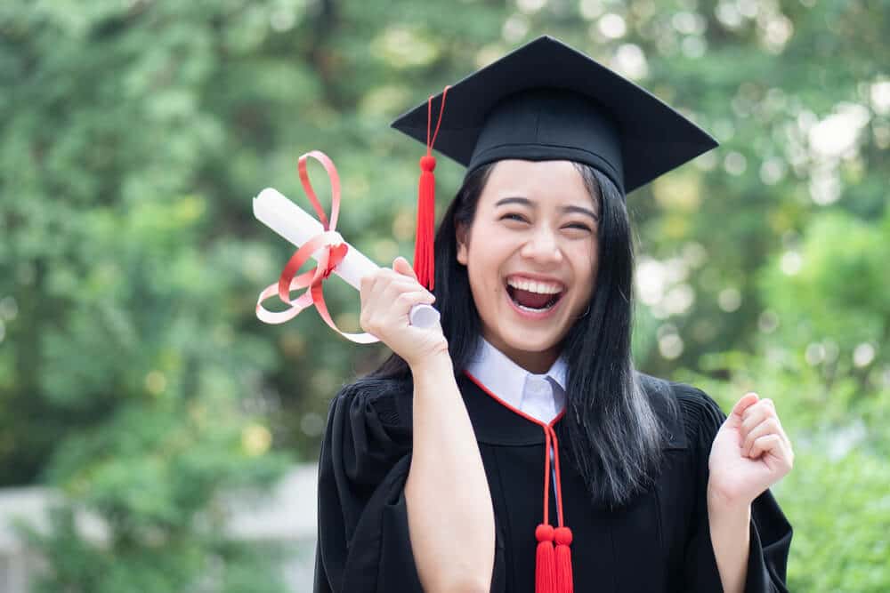 HDB Scholarship: Your Path to Success in Business and Real Estate | Apply Now for National Scholarships