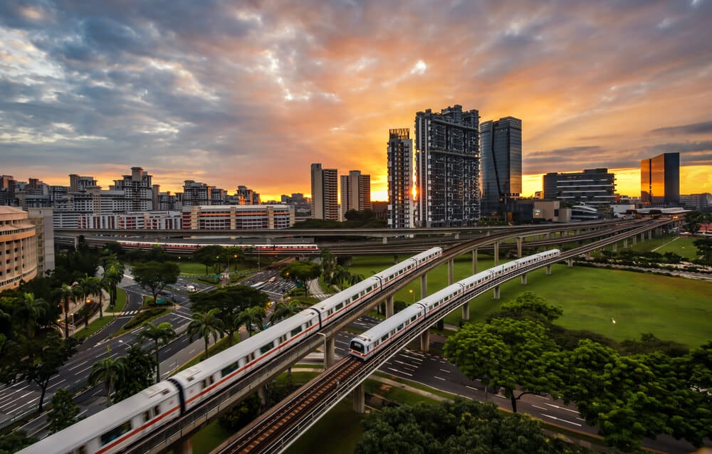 The Circle Line: Connecting Singapore's Major Lines