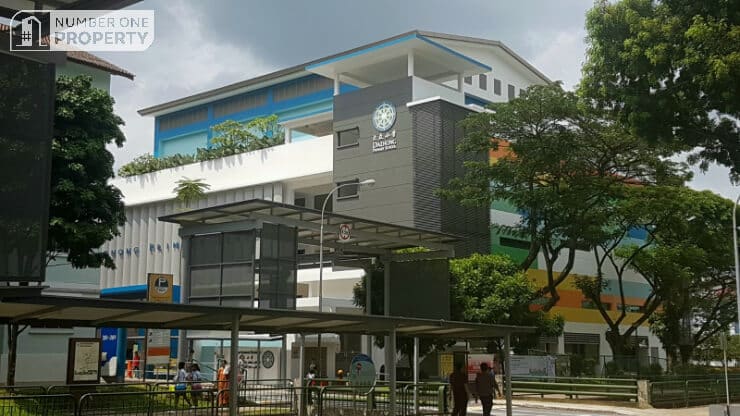 Bukit Batok West Avenue 8 near Dazhong Primary School