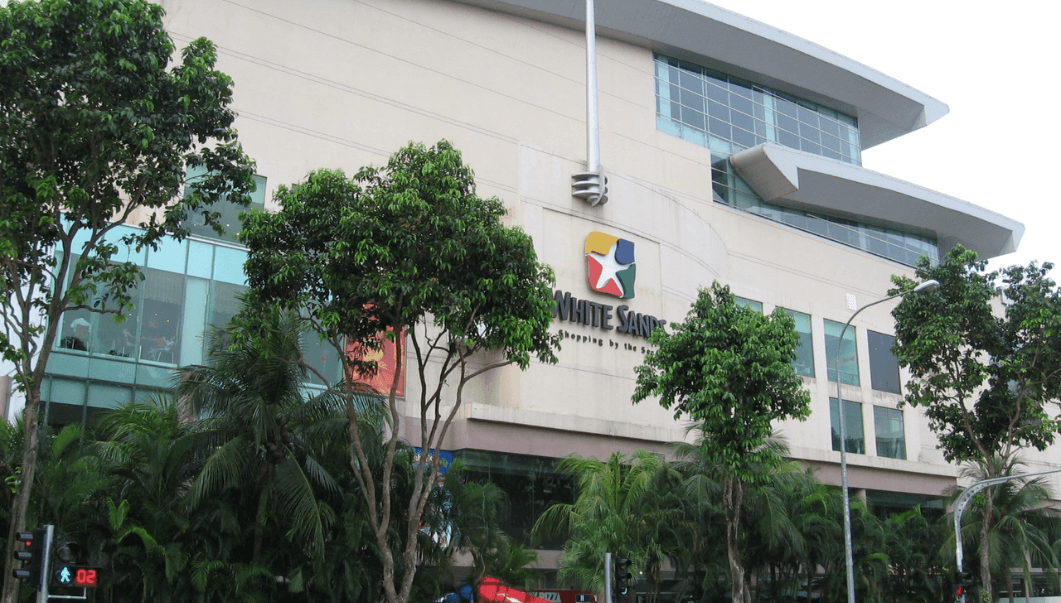 Nearby Shopping Malls in District 18